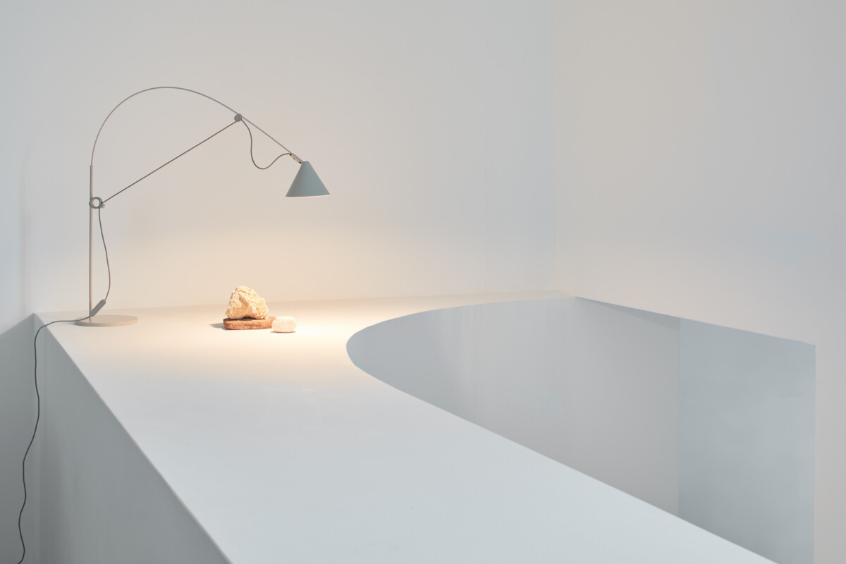 04-midgard-ayno-tischleuchte-S-silk-desklamp-foto-p-fehrentz